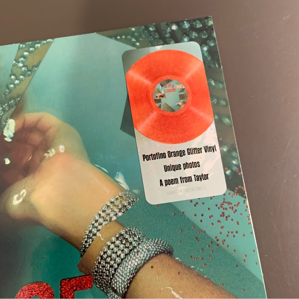 TLOAS Life of a Showgirl Sweat & Vanilla Orange Glitter Vinyl with CD Poster - Picture 6 of 13